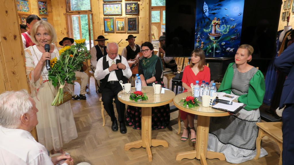 Dzielna Franka w Czerwonym Dworze