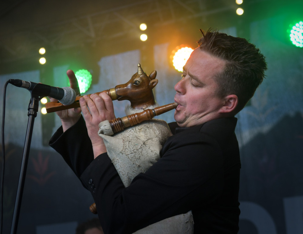 Ostro i tanecznie - szalony koncert Future Folk w Zakopanem