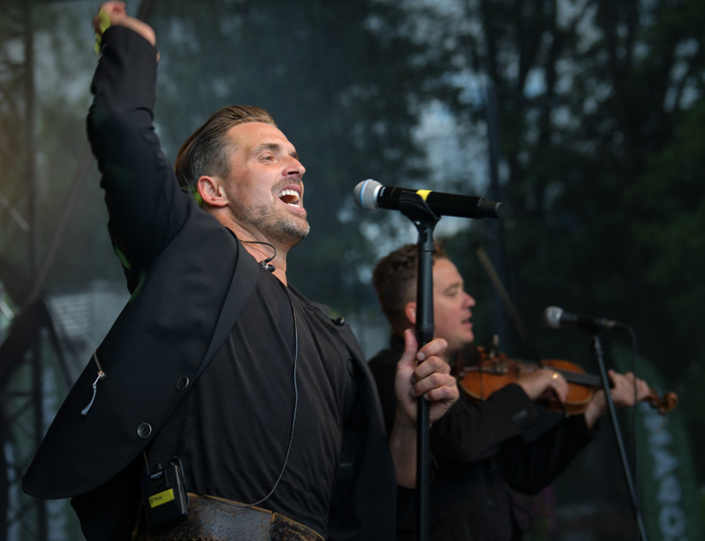 Ostro i tanecznie - szalony koncert Future Folk w Zakopanem