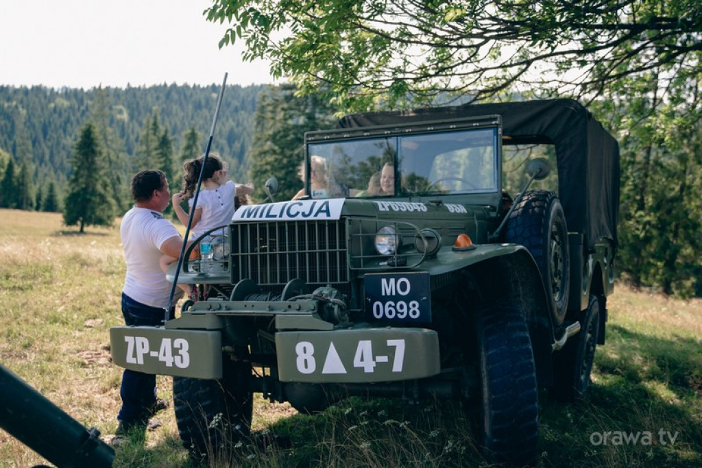 Rzeźbili świątki na Marysinej Polanie