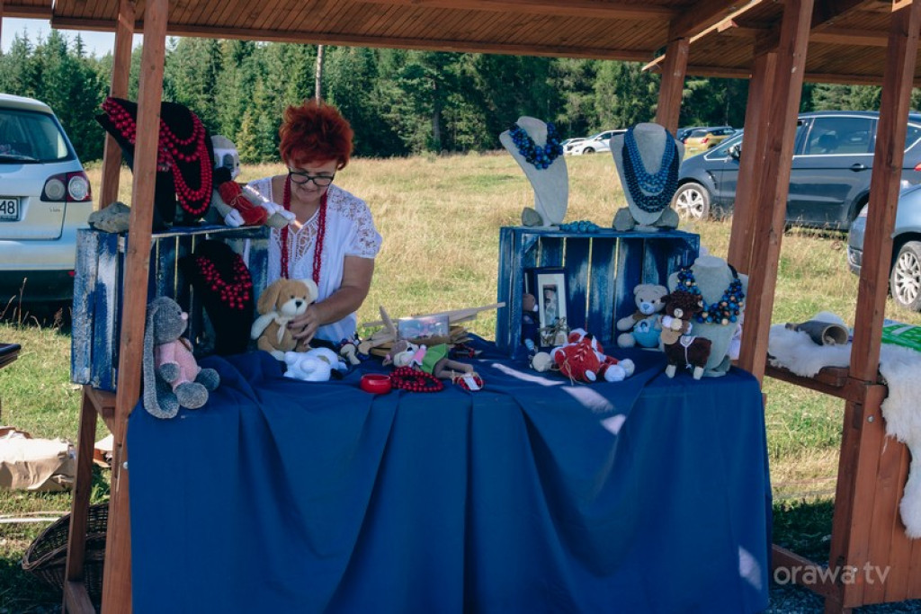 Rzeźbili świątki na Marysinej Polanie