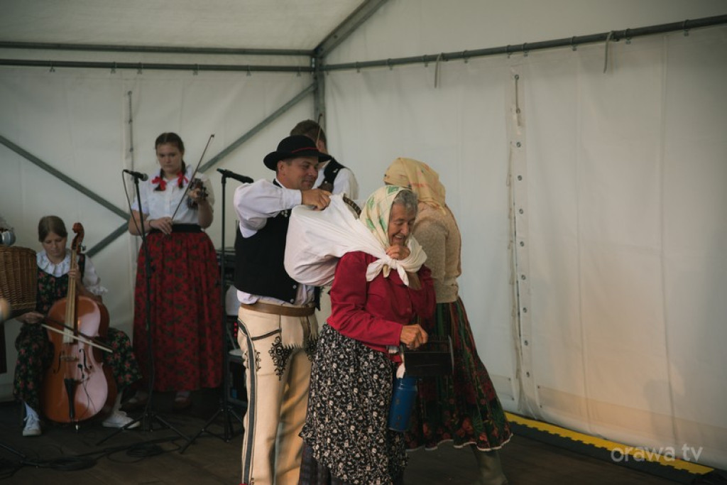 Jubileuszowe Święto Borówki pod znakiem ulewy