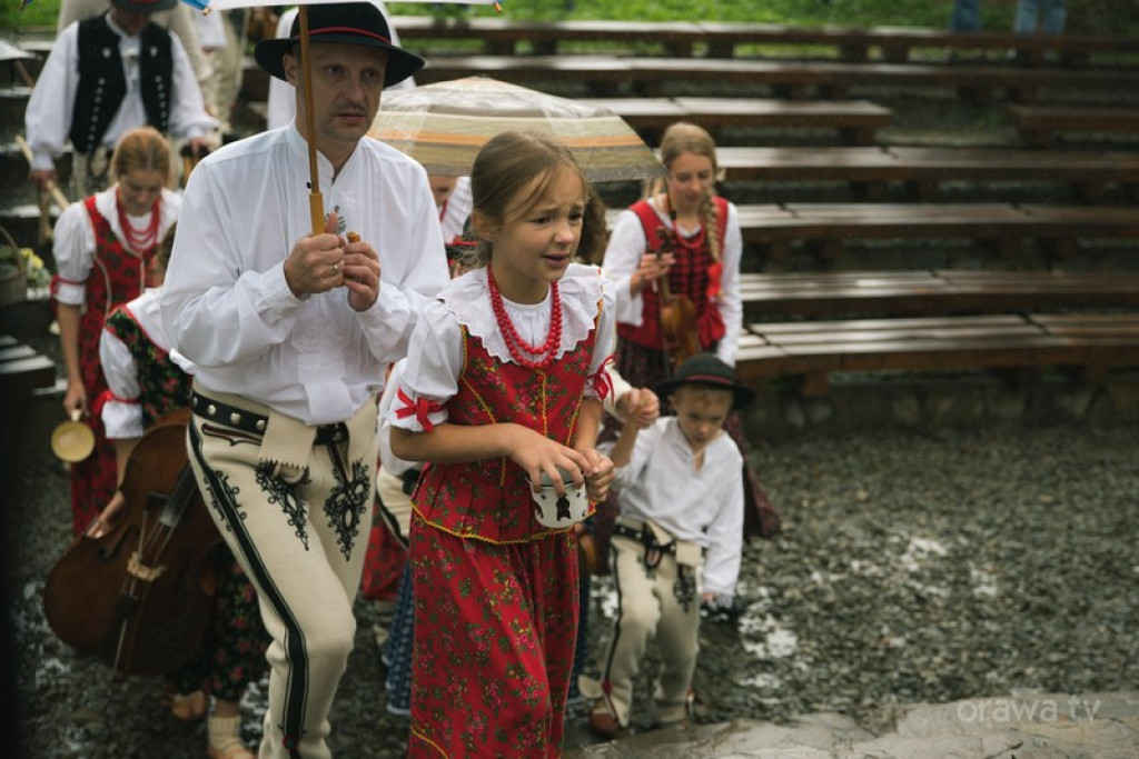 Jubileuszowe Święto Borówki pod znakiem ulewy