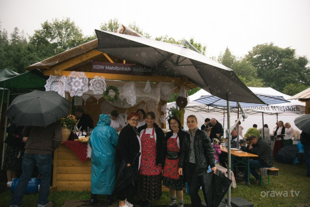 Jubileuszowe Święto Borówki pod znakiem ulewy
