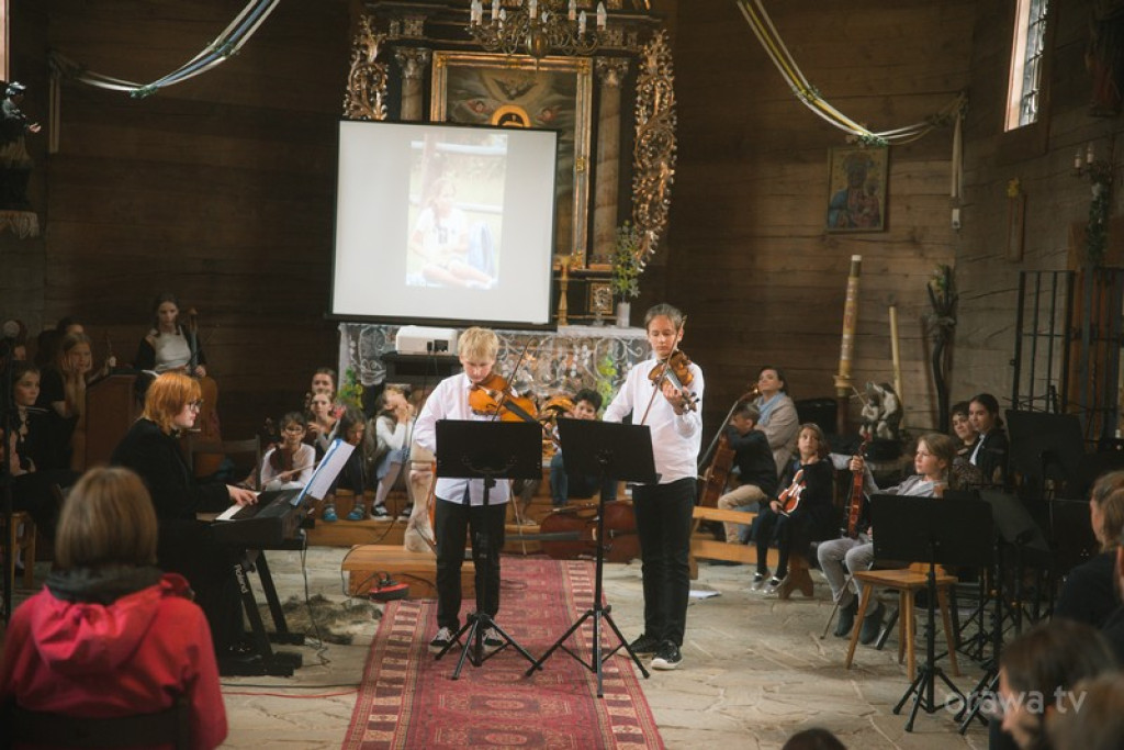 Jubileuszowe Święto Borówki pod znakiem ulewy