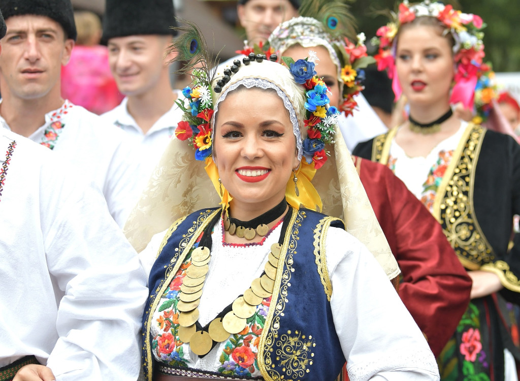 Barwny korowód festiwalowy