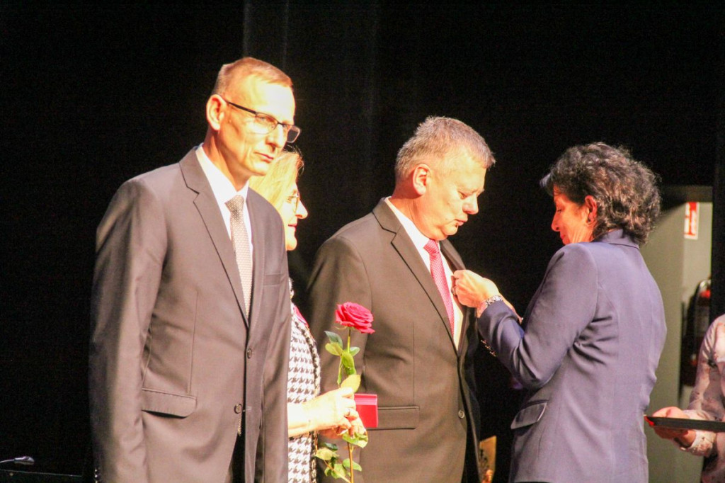 Medale i odznaczenia z okazji Święta Niepodległości. Kto odbiera tytuł ambasadora?