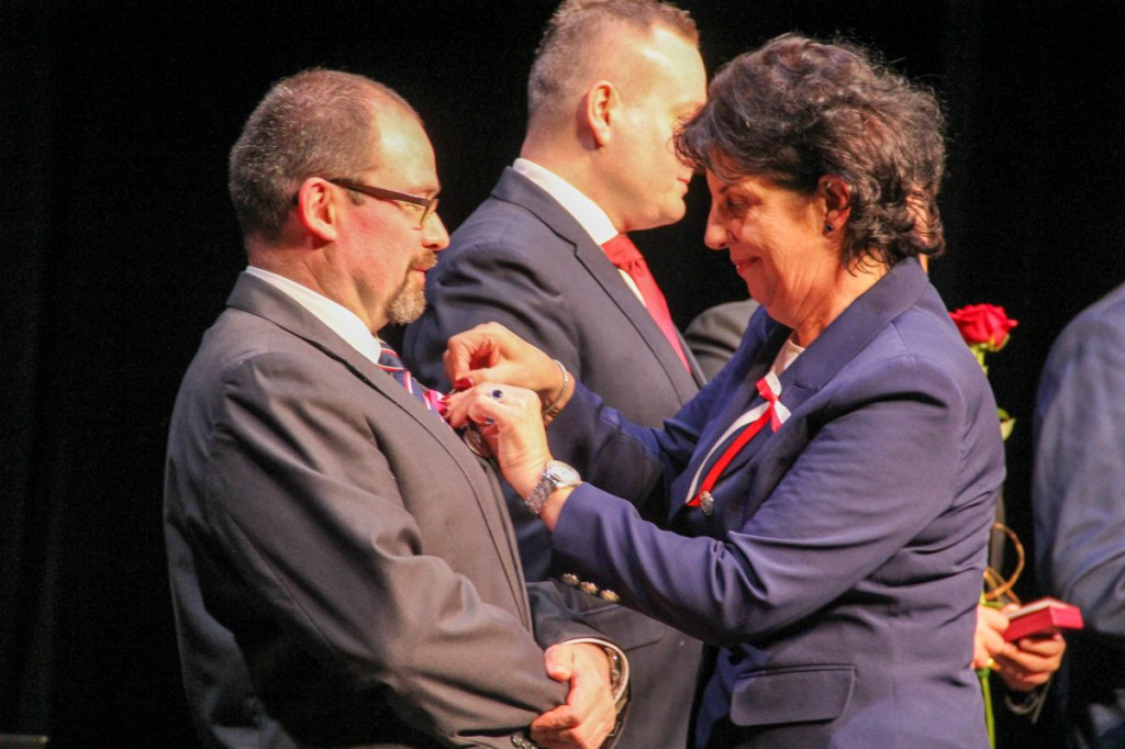 Medale i odznaczenia z okazji Święta Niepodległości. Kto odbiera tytuł ambasadora?