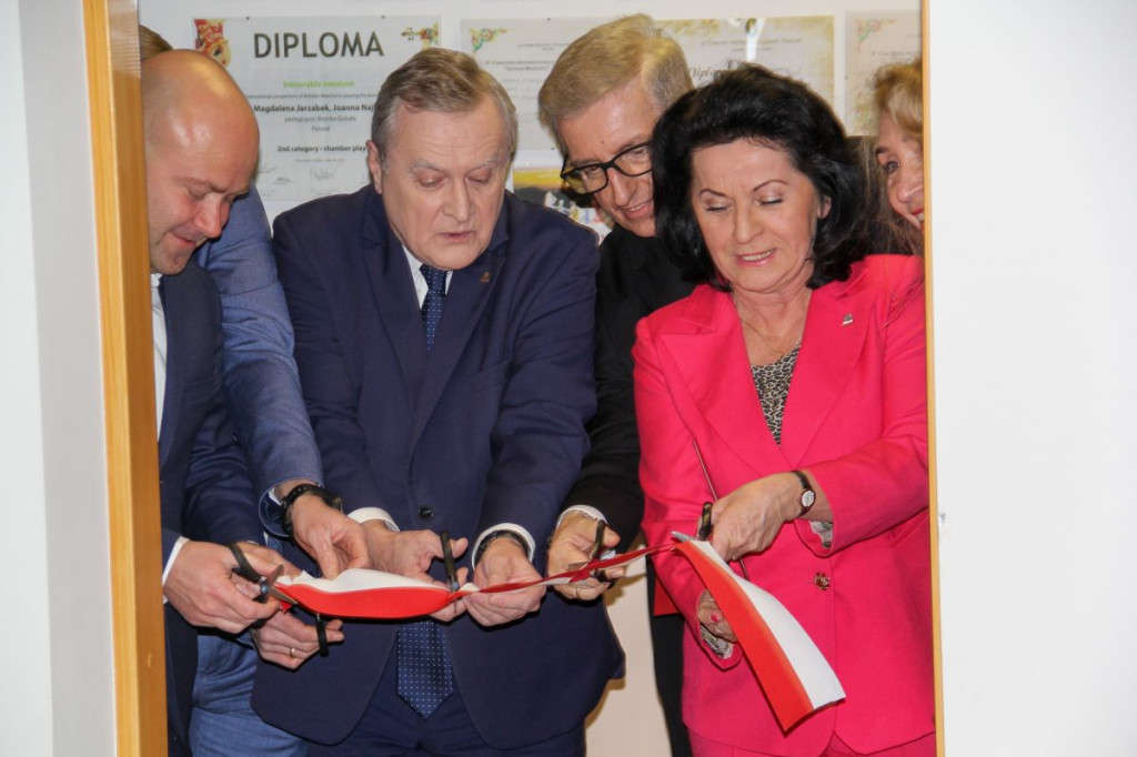 Wicepremier Gliński otwarcie nowego skrzydła szkoły muzycznej