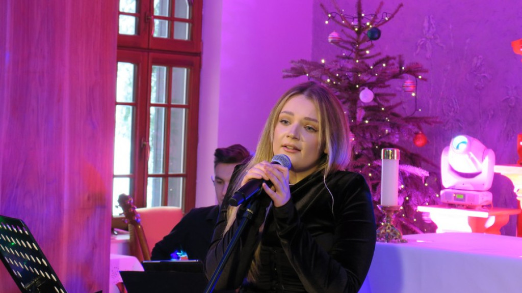 Ania Byrcyn z zespołem w "Księżówce"