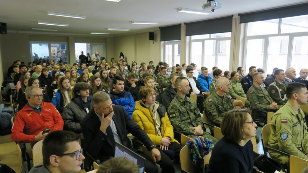 Dla ciebie zginął żołnierz, strażak, policjant, a dla mnie tata