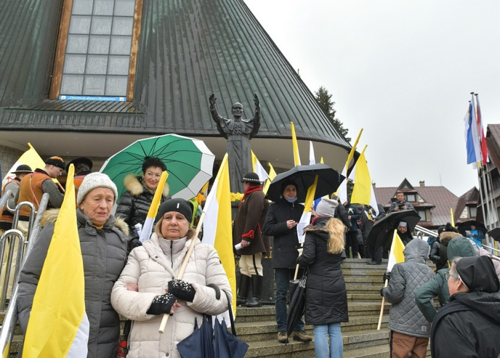 Marsz w obronie świętego Jana Pawła II w Zakopanem