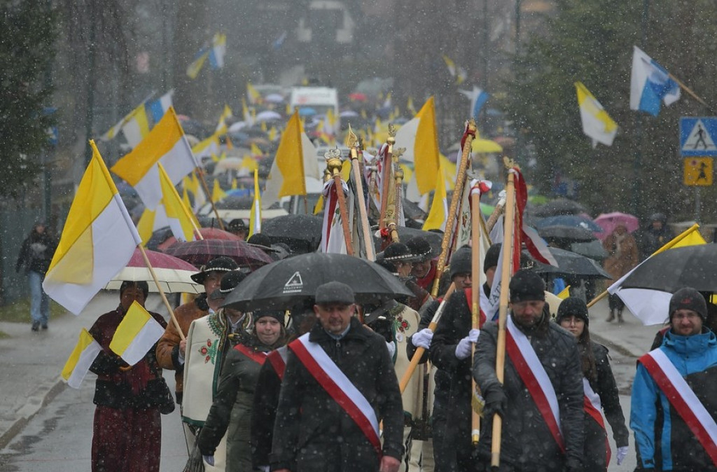 Marsz w obronie świętego Jana Pawła II w Zakopanem