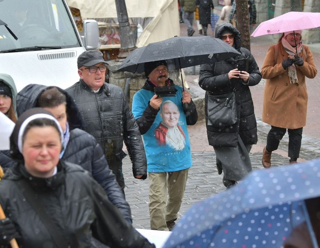 Marsz w obronie świętego Jana Pawła II w Zakopanem