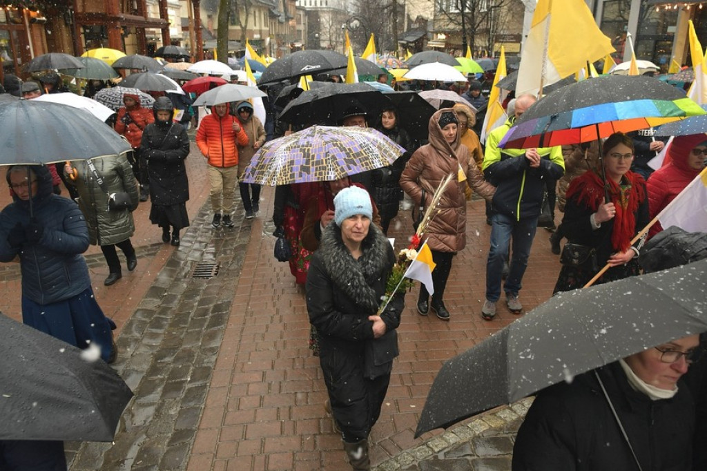 Marsz w obronie świętego Jana Pawła II w Zakopanem