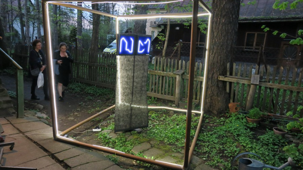 Ślad błękitu w Czerni