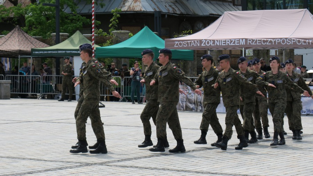 Maszerują na Placu Niepodległości