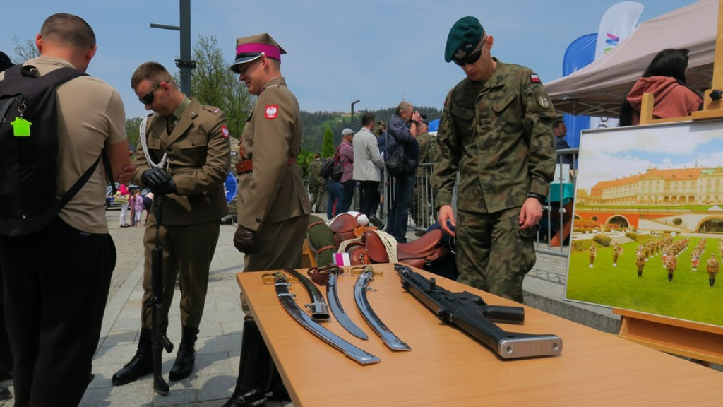 Maszerują na Placu Niepodległości