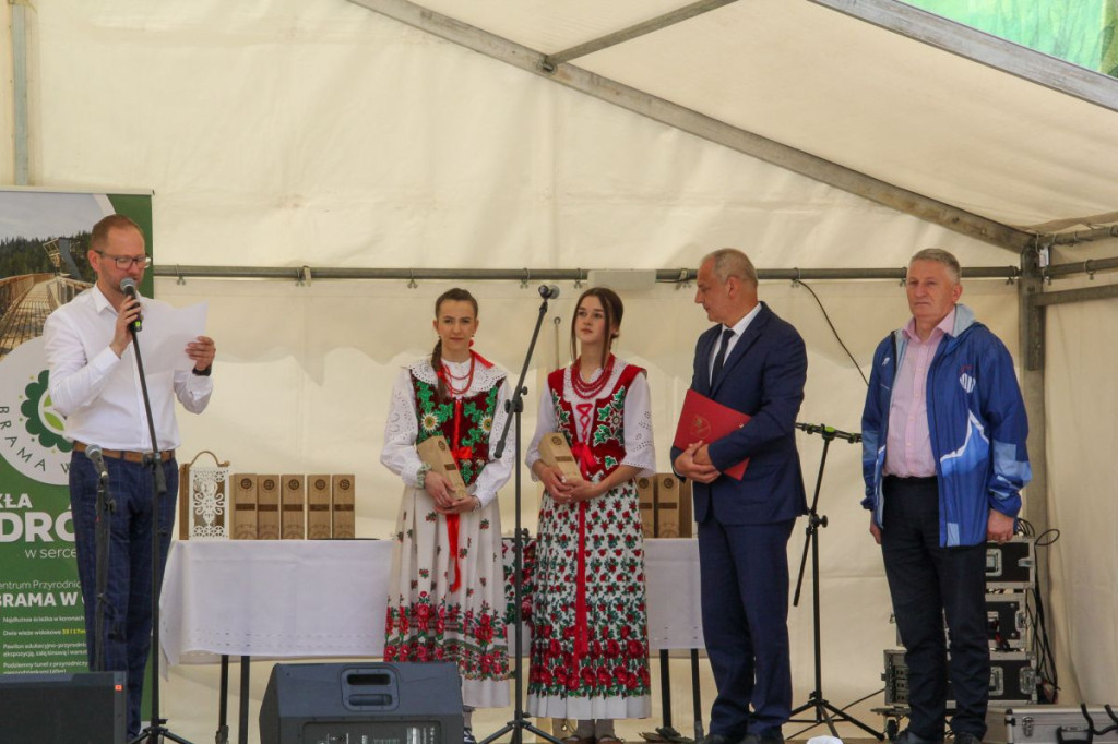 Brama w Gorce już oficjalnie otwarta. Zapraszamy na spacer w koronach drzew!