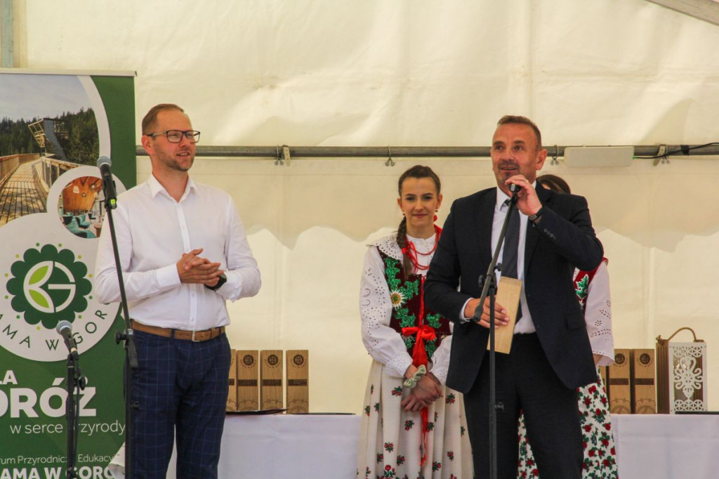 Brama w Gorce już oficjalnie otwarta. Zapraszamy na spacer w koronach drzew!