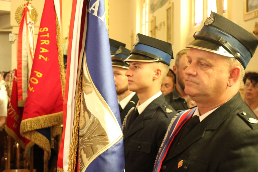 Strażacka radość z nowego wozu