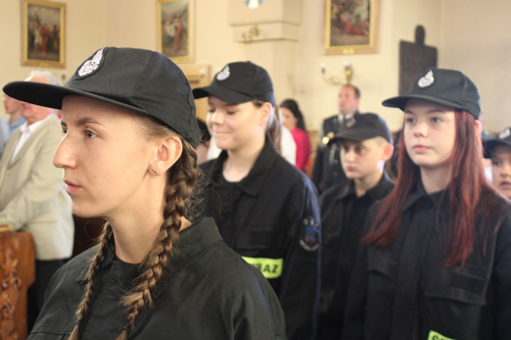 Strażacka radość z nowego wozu