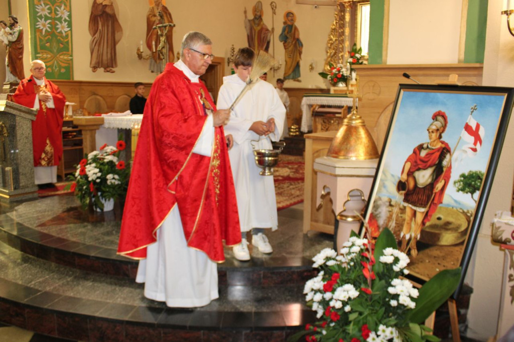 Strażacka radość z nowego wozu