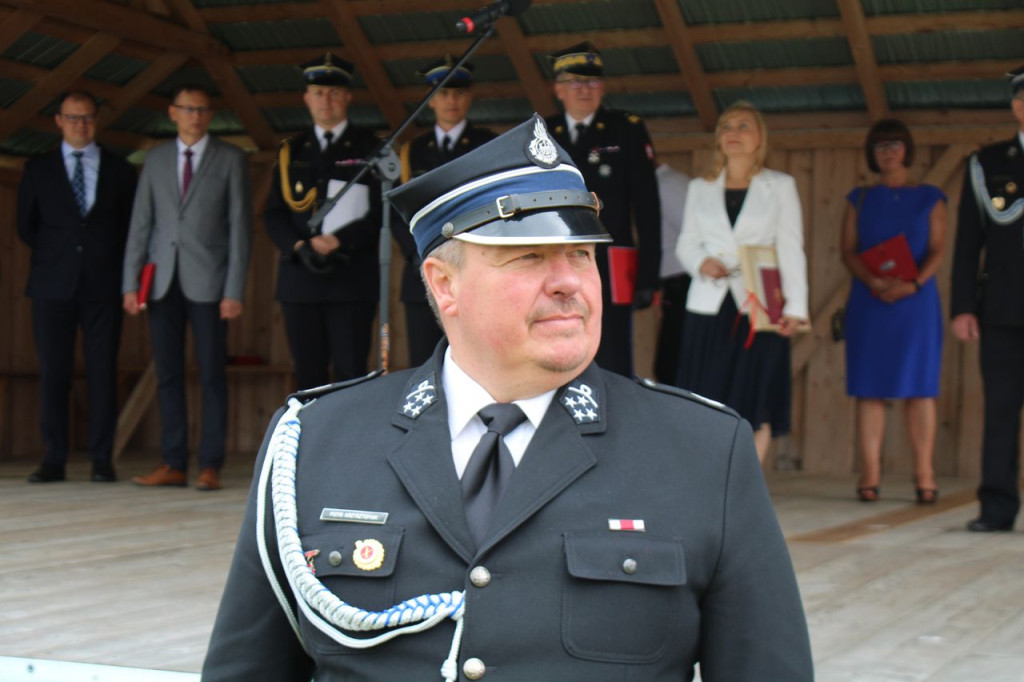Strażacka radość z nowego wozu