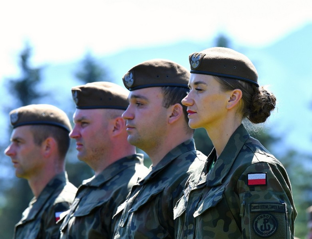 Wojskowe ślubowanie na Równi Krupowej