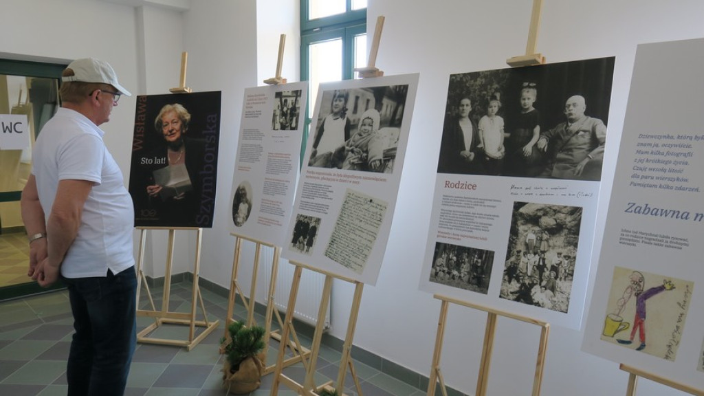 Wisławie Szymborskiej STO LAT!