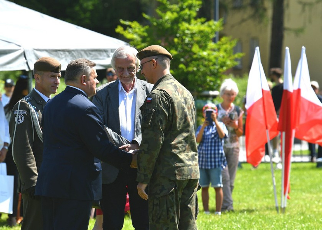 Wojskowe ślubowanie na Równi Krupowej