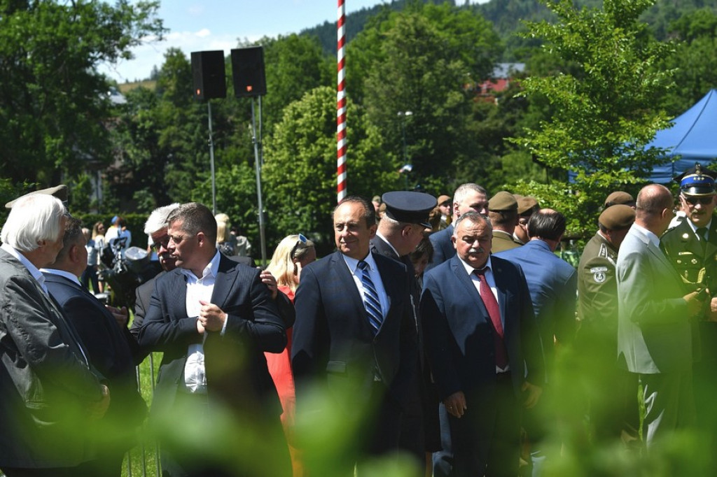 Wojskowe ślubowanie na Równi Krupowej