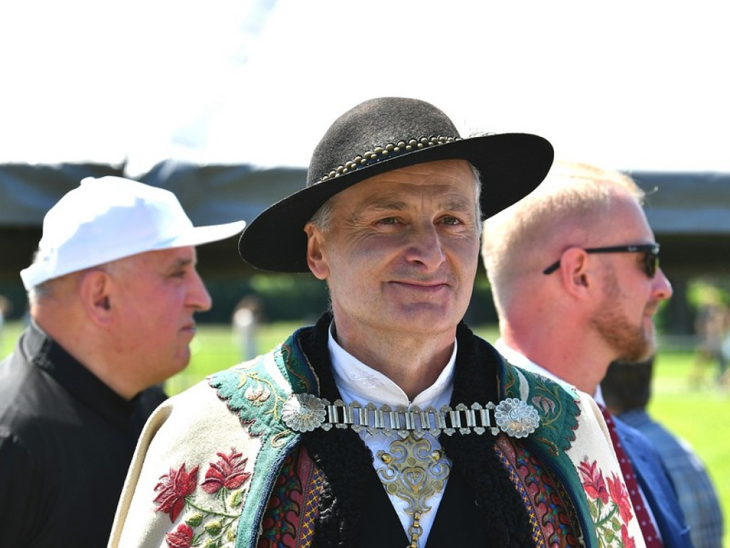 Wojskowe ślubowanie na Równi Krupowej