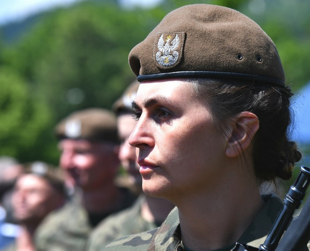 Wojskowe ślubowanie na Równi Krupowej
