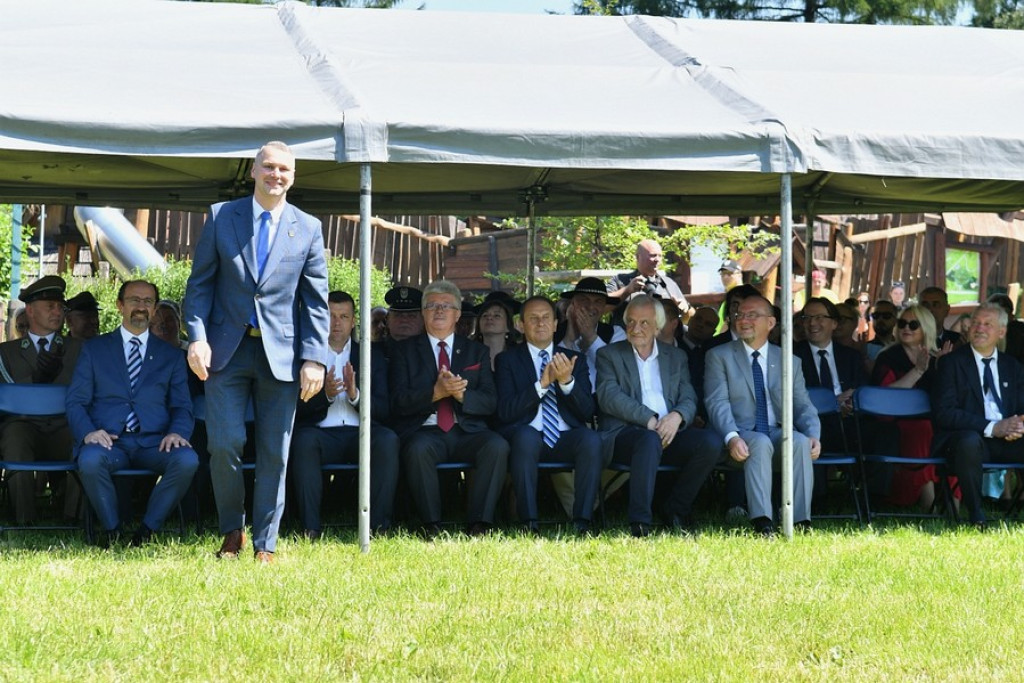 Wojskowe ślubowanie na Równi Krupowej