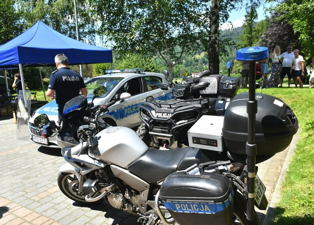 Wojskowe ślubowanie na Równi Krupowej