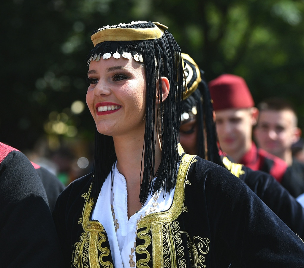 Korowód na rozpoczęcie Międzynarodowego Festiwalu Folkloru Ziem Górskich