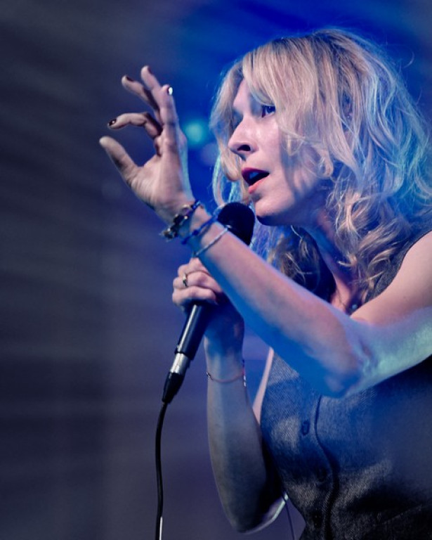 Mela Koteluk w Teatrze Witkacego