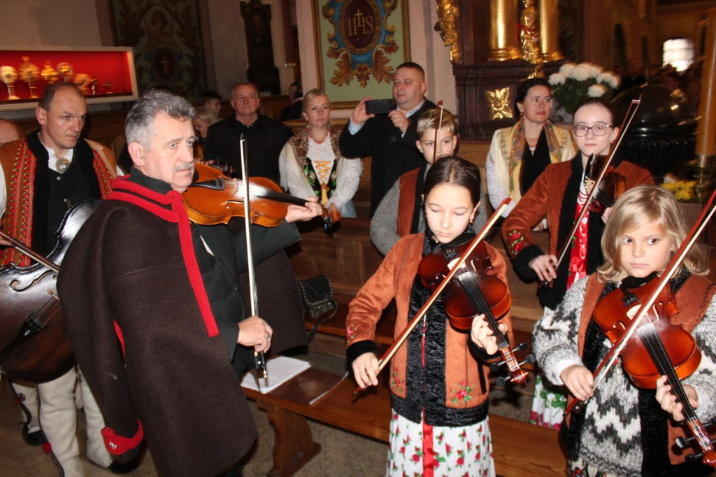Szkoła z patronem - wielkie świętowanie w Czarnym Dunajcu