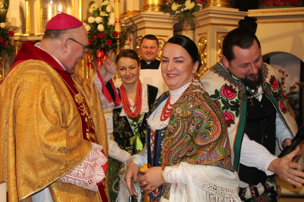 Szkoła z patronem - wielkie świętowanie w Czarnym Dunajcu