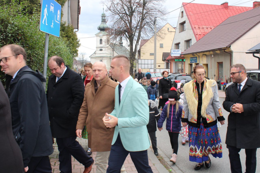 Szkoła z patronem - wielkie świętowanie w Czarnym Dunajcu