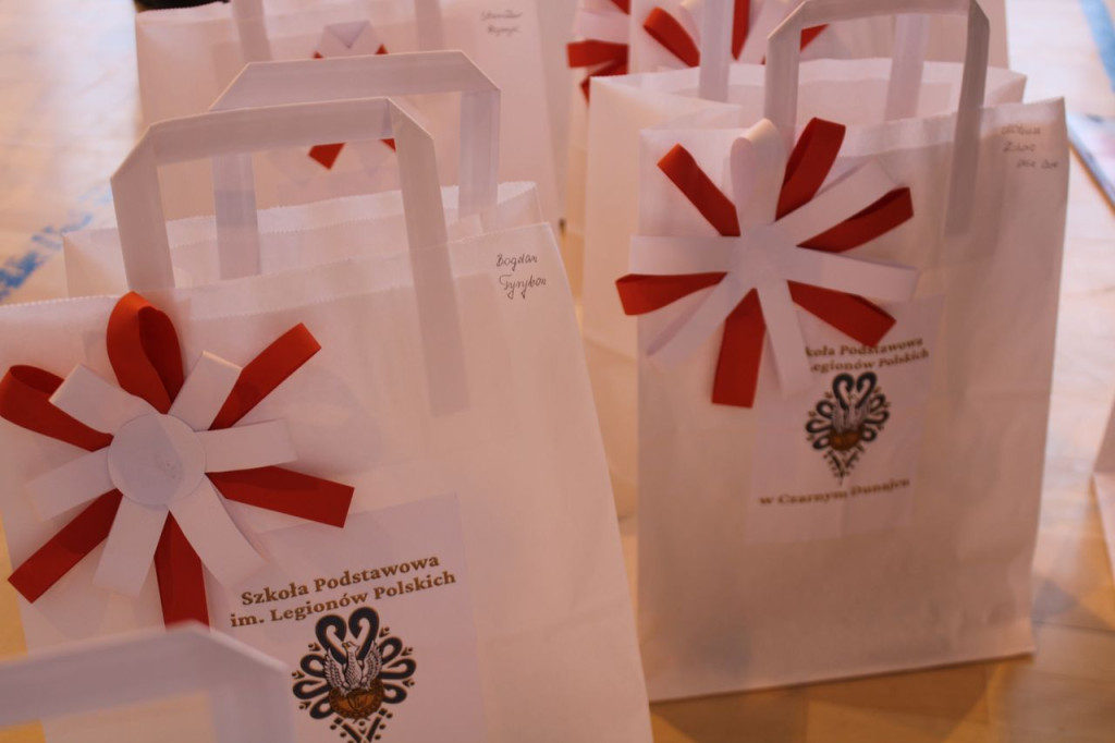Szkoła z patronem - wielkie świętowanie w Czarnym Dunajcu