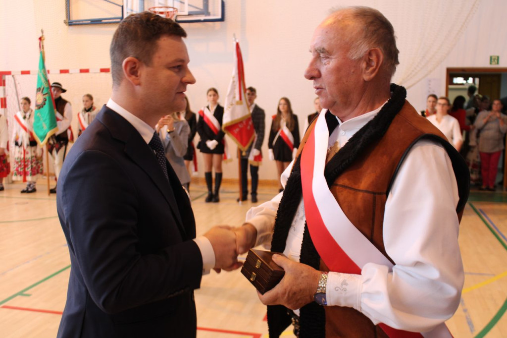 Szkoła z patronem - wielkie świętowanie w Czarnym Dunajcu