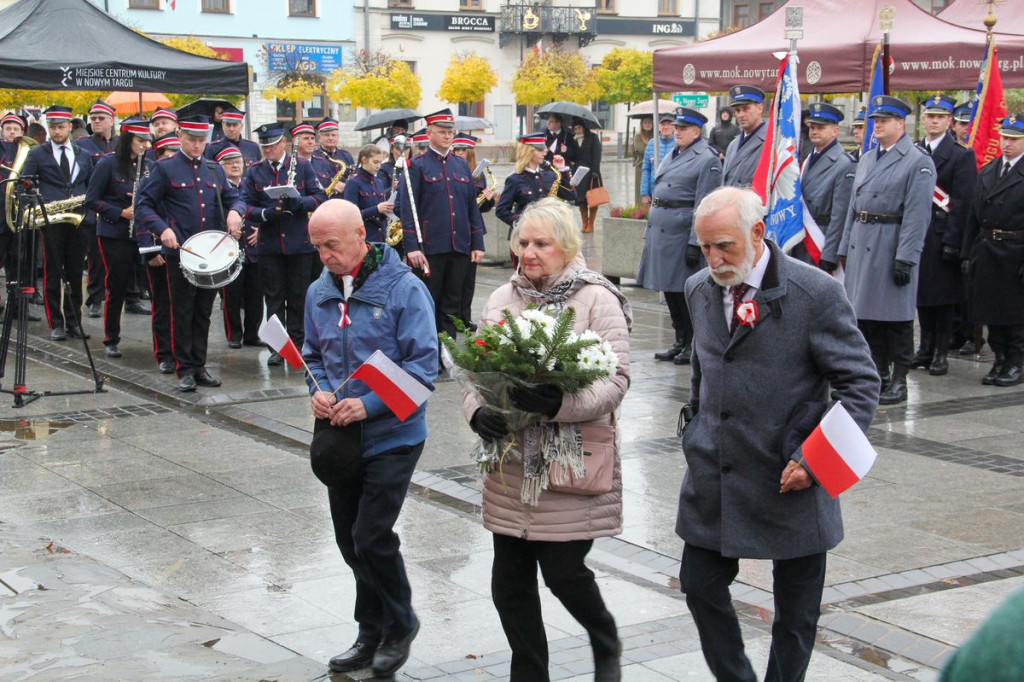 11 Listopada na nowotarskim Rynku.