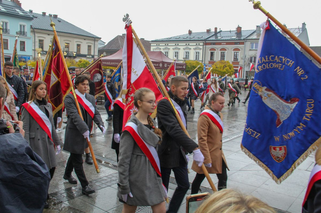 11 Listopada na nowotarskim Rynku.