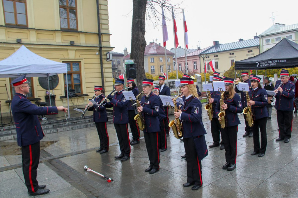 11 Listopada na nowotarskim Rynku.