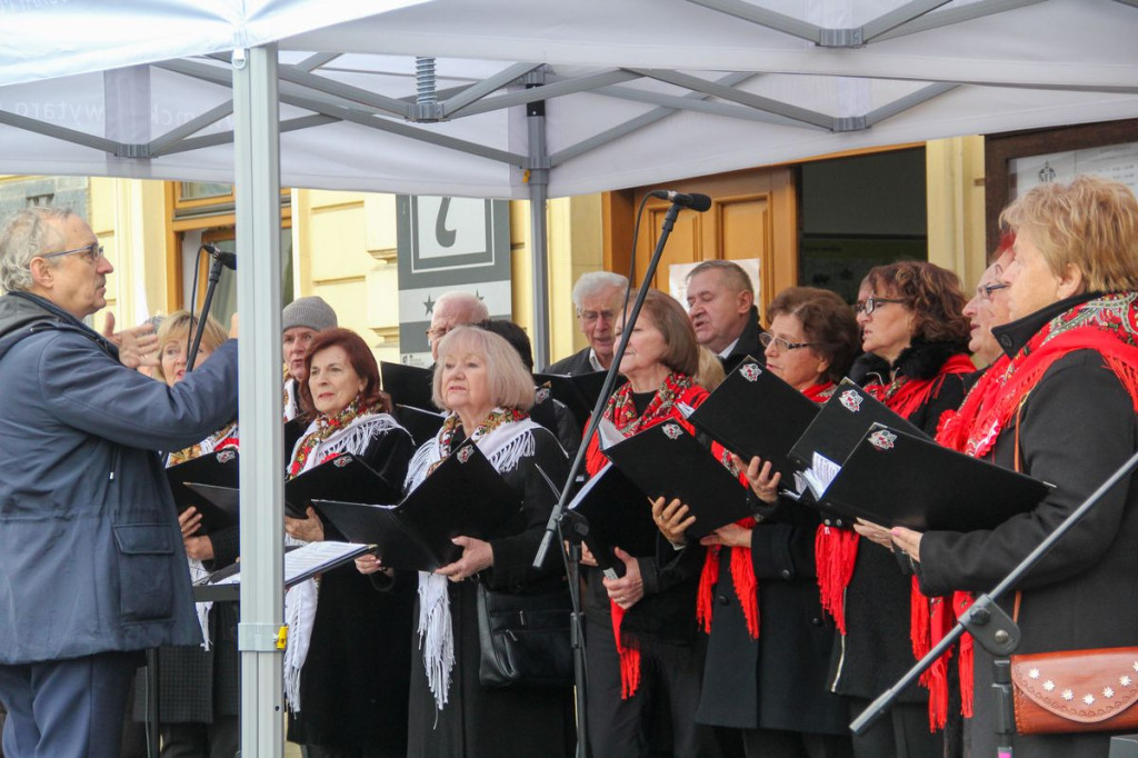 11 Listopada na nowotarskim Rynku.