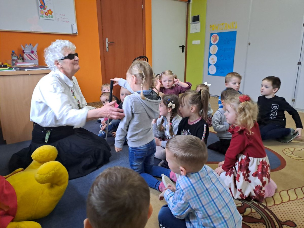 Świat, w którym nie widać nic czyli Barbara Sowińska w przedszkolu