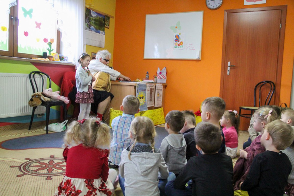 Świat, w którym nie widać nic czyli Barbara Sowińska w przedszkolu
