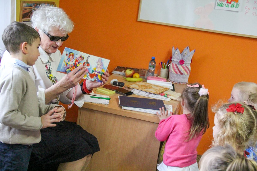 Świat, w którym nie widać nic czyli Barbara Sowińska w przedszkolu